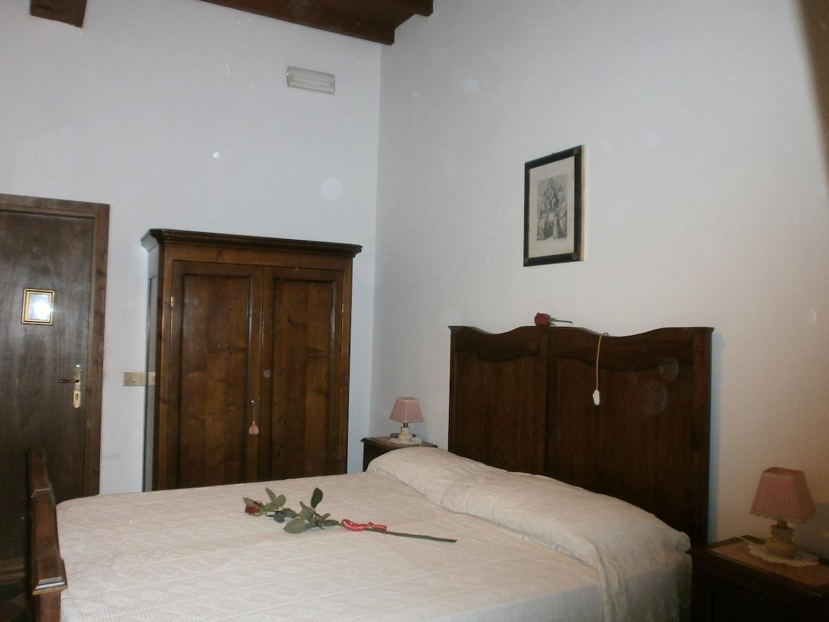 B&B Casa Di Orazio Giubileo 2025 Roccagiovine Habitación foto
